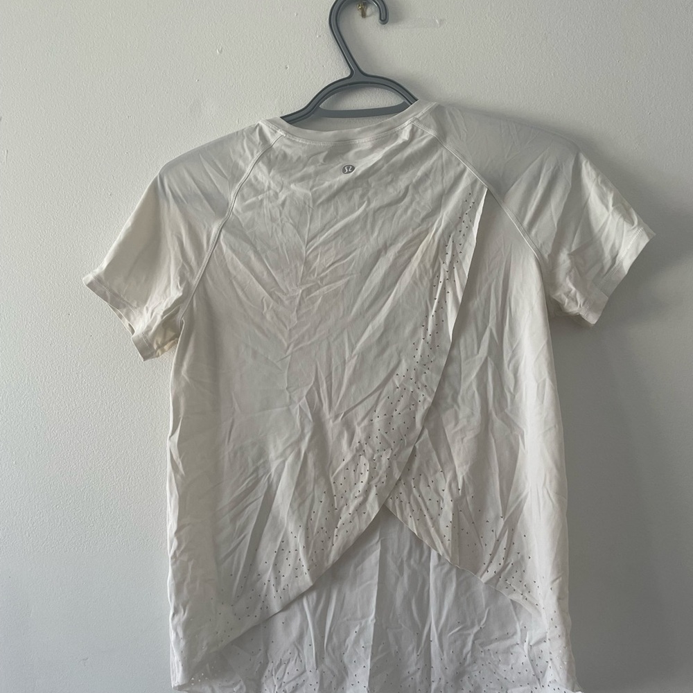 Lululemon top - Picture 3 of 4